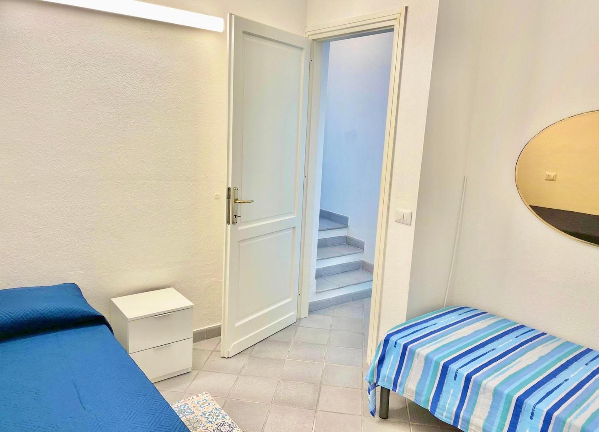 Iss Travel, Panoramic Sea View Ticino - 1 Bedroom Apartments 1,5 Km From The Beach San Teodoro  Kültér fotó