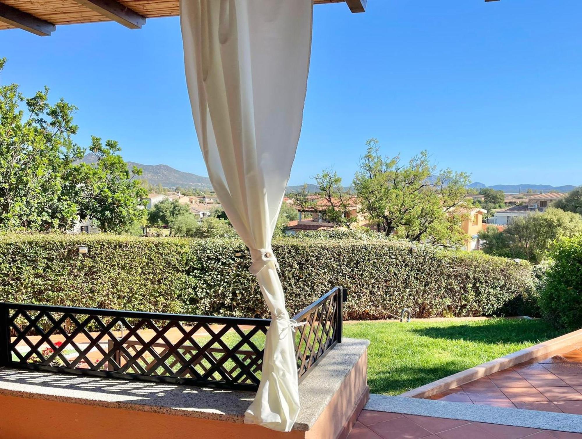 Iss Travel, Panoramic Sea View Ticino - 1 Bedroom Apartments 1,5 Km From The Beach San Teodoro  Kültér fotó